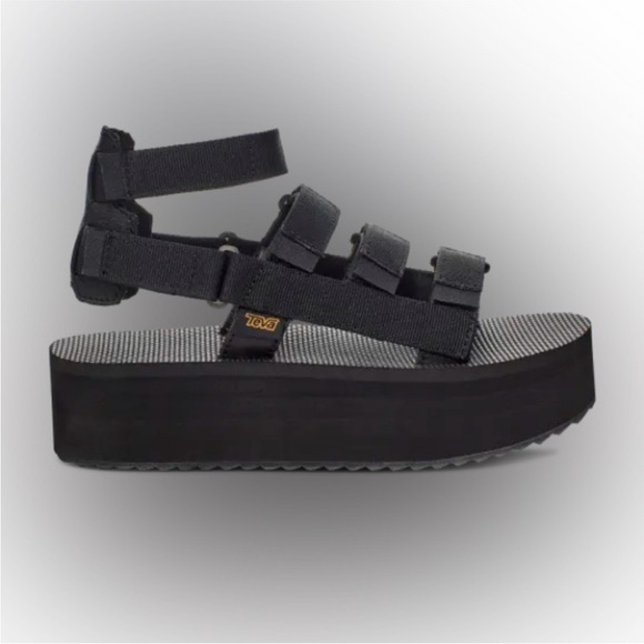 Teva Shoes - Teva Black Flatform Mevia Platform Gladiator Sandals Women's Sz 10
BRAND NEW !